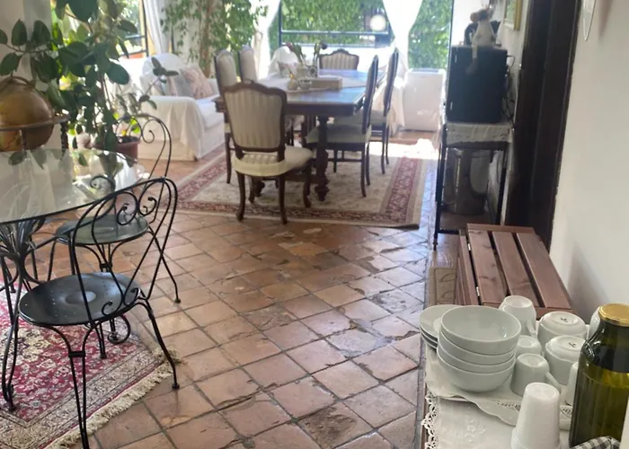 Acomodação com café da manhã  Orsini 4*