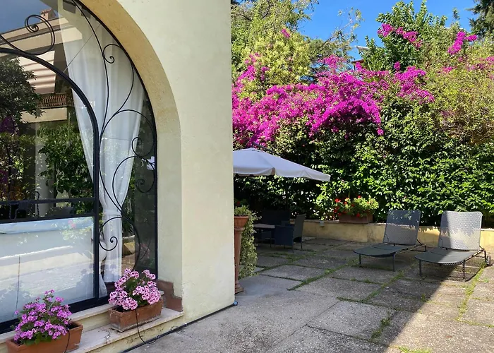 Acomodação com café da manhã  Orsini Roma