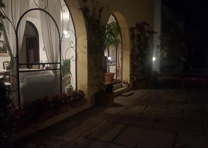 Acomodação com café da manhã  Orsini 4*